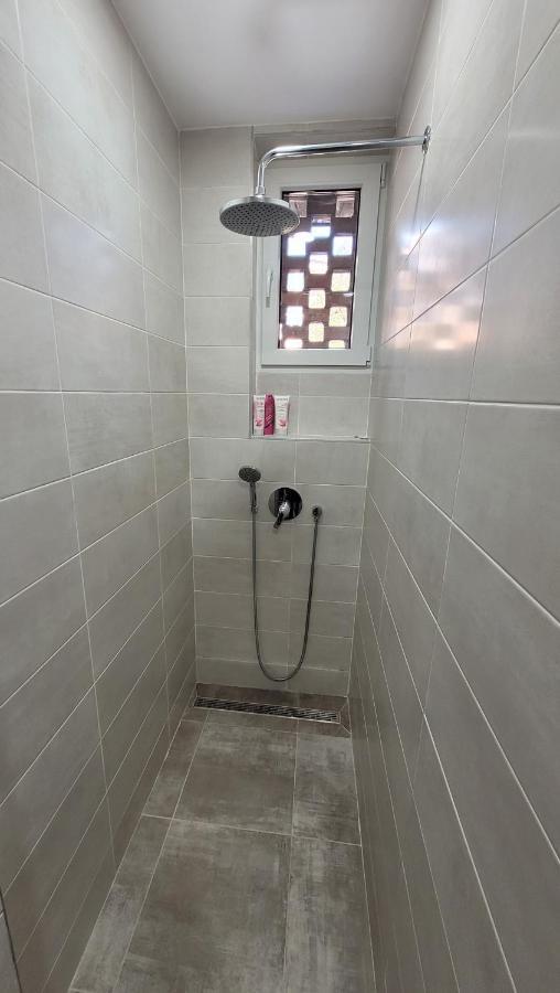 Andy Apartament Petroşani Extérieur photo